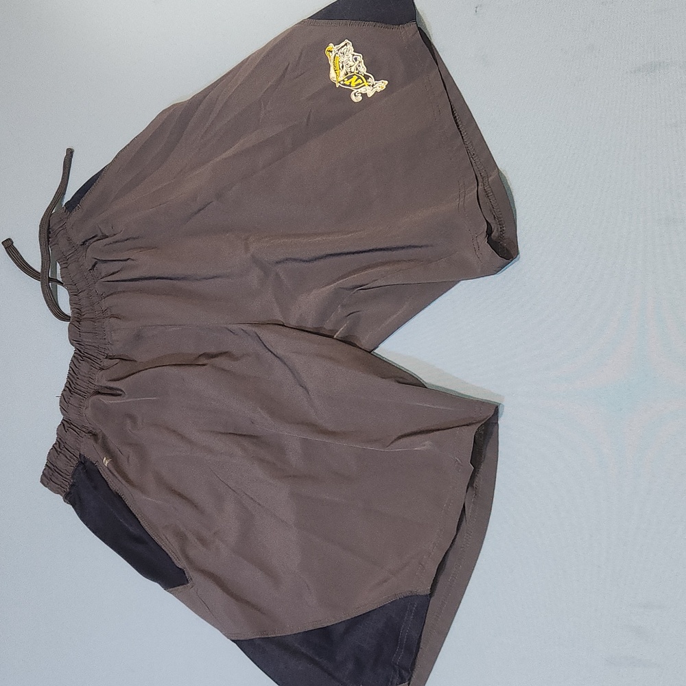 Navy Colosseum Men's Gray and Blue Athletic Shorts. Size XL.